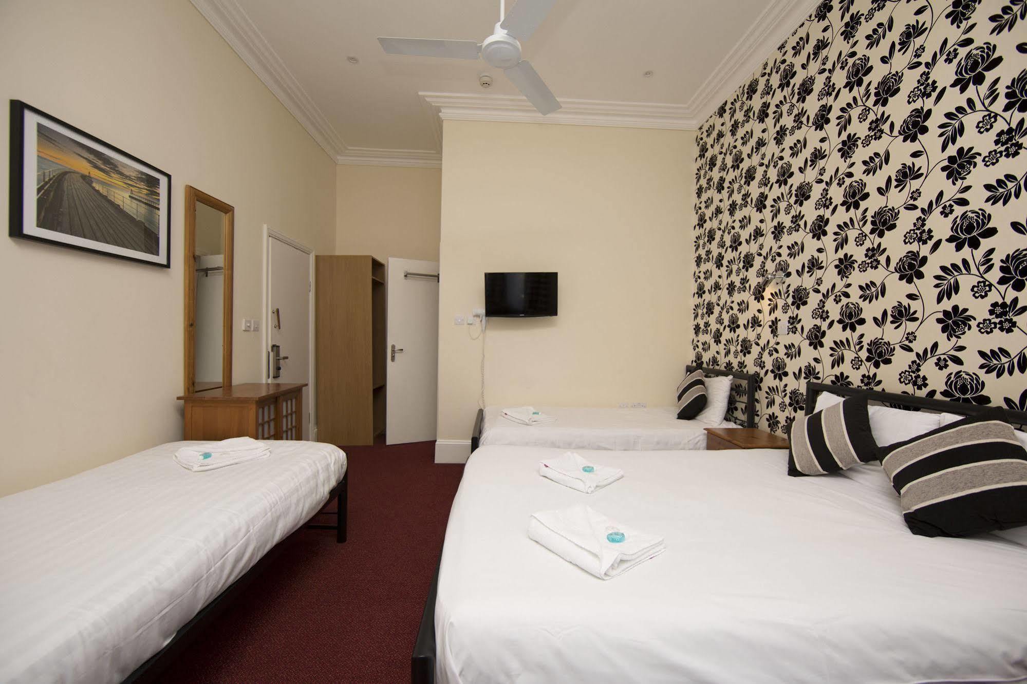Royal Guest House 2 Hammersmith Лондон Экстерьер фото